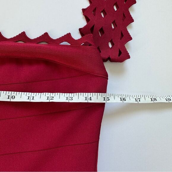 Susana Monaco Burgundy Red Bandage Eyelet Off Shoulder Dress Size Medium NWT - Picture 4 of 6
